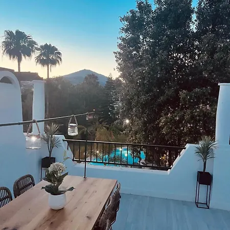 Διαμέρισμα Modern Penthouse In With Pool Μαρμπέλλα