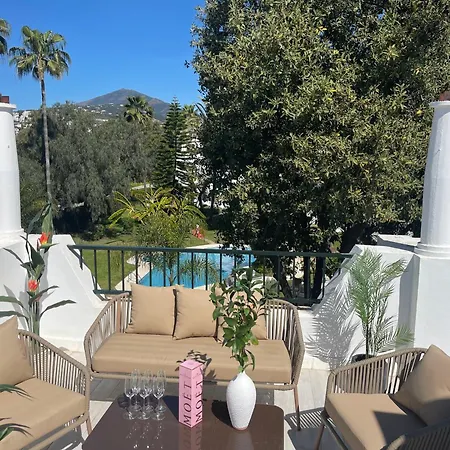 Appartement Modern Penthouse In With Pool