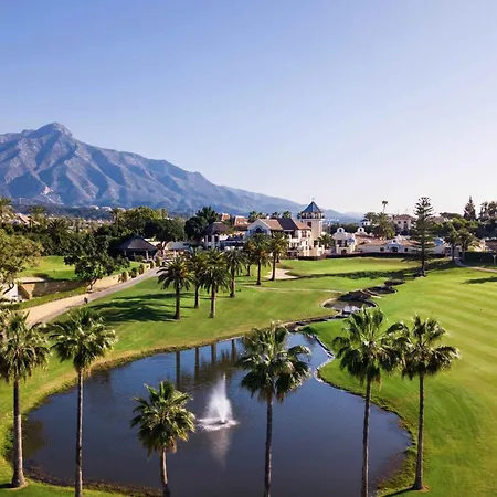 Modern Penthouse In With Pool Μαρμπέλλα