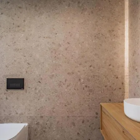 Διαμέρισμα Modern Penthouse In With Pool